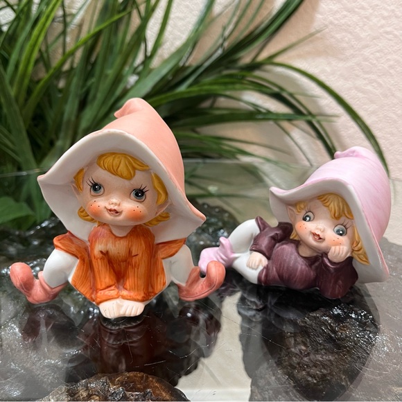 🌸Vintage🌸 Vintage Hand Painted Homco Porcelain Pixie Elf Figurines - Picture 1 of 9
